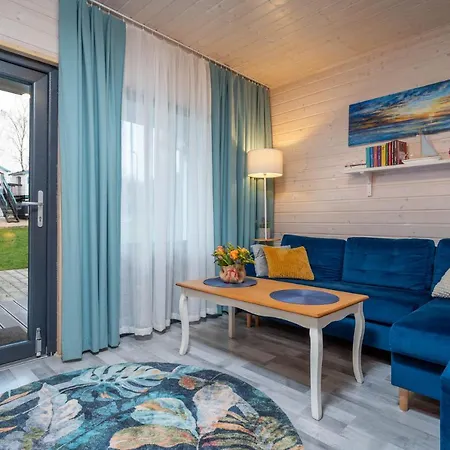 Letniskowe Alma, * Jarosławiec